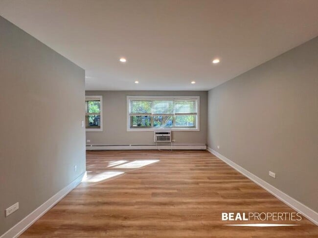 property at 452 W Oakdale Ave