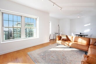 199 14th St NE in Atlanta, GA - Foto de edificio - Building Photo