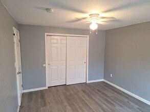 2416 Kentucky St in Bakersfield, CA - Building Photo - Building Photo