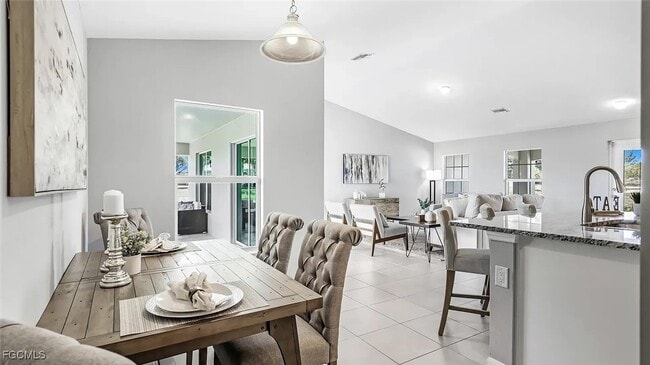 418 NW 20th Terrace in Cape Coral, FL - Building Photo - Building Photo