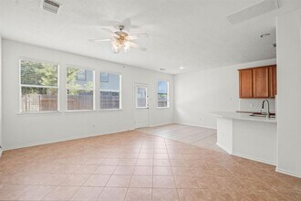 35 Wickerdale Pl in The Woodlands, TX - Building Photo - Building Photo