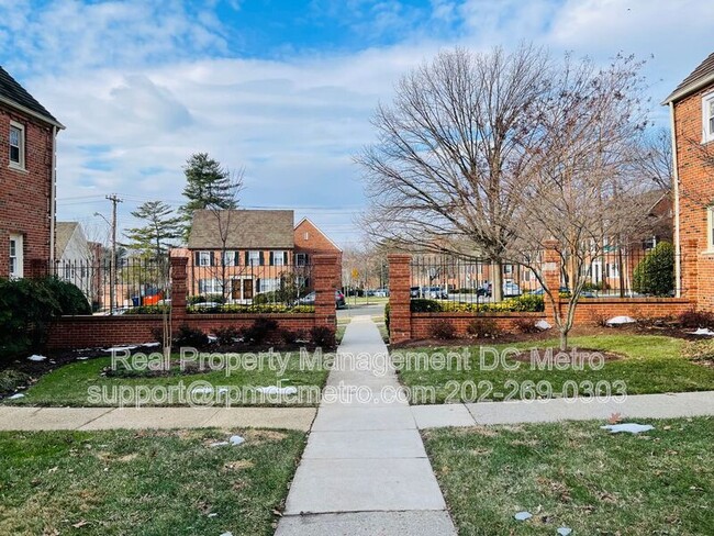 2008 Fort Davis St SE in Washington, DC - Building Photo - Building Photo