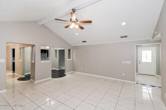1008 Turtle Creek Dr N in Jacksonville, FL - Building Photo - Building Photo