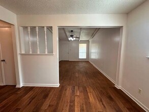 1909 Starling Ct in Cleburne, TX - Building Photo - Building Photo