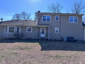 1444 Ben T Johns Rd in Alvaton, KY - Building Photo - Building Photo