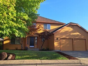 16510 NW Brandberry Dr in Portland, OR - Building Photo - Building Photo