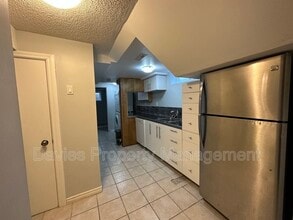 6704-6132 132 Ave NW in Edmonton, AB - Building Photo - Building Photo
