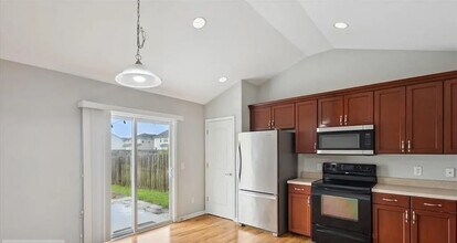 21 Millwood Lake Dr in Pooler, GA - Building Photo - Building Photo