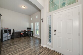 2125 Stubbs Dr in Bryan, TX - Foto de edificio - Building Photo
