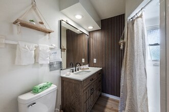 1829 Towhee Ln in Sarasota, FL - Foto de edificio - Building Photo