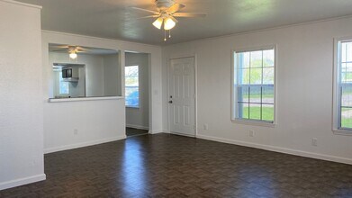 1504 Glenwick Dr in River Oaks, TX - Building Photo - Building Photo