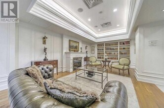 662 Sheppard Ave E in Toronto, ON - Building Photo - Building Photo