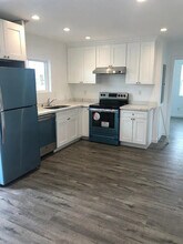 6481 E El Roble St in Long Beach, CA - Building Photo - Building Photo