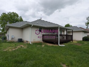 1504 E Bingham St in Ozark, MO - Building Photo - Building Photo