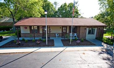 Sunnyview Square Apartments in Delaware, OH - Building Photo - Building Photo