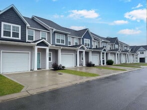 2646 Virginia Mae Ln in Winterville, NC - Building Photo - Building Photo