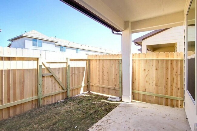12243 Maura Lane in Houston, TX - Building Photo - Building Photo