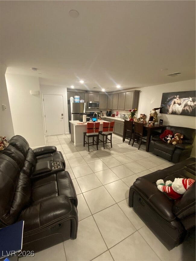 property at 3622 Hestia Ave