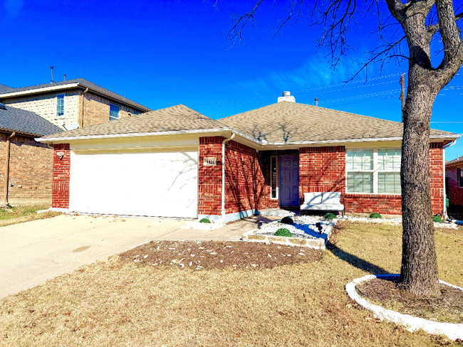 1821 Shoebill Dr in Little Elm, TX - Building Photo - Building Photo