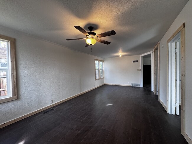 324 1st Ave S in Greybull, WY - Building Photo - Building Photo