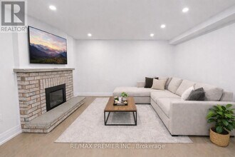 115 Mapes Ave in Vaughan, ON - Building Photo - Building Photo