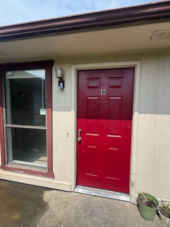 property at 1200 S Greenwich Ave