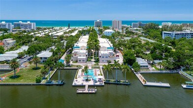 5963 Midnight Pass Rd in Sarasota, FL - Building Photo - Building Photo