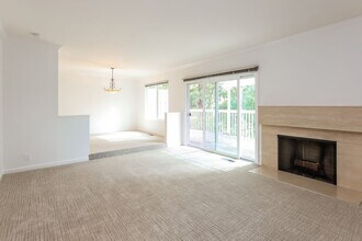 1105 Glengarry Dr in Walnut Creek, CA - Foto de edificio - Building Photo
