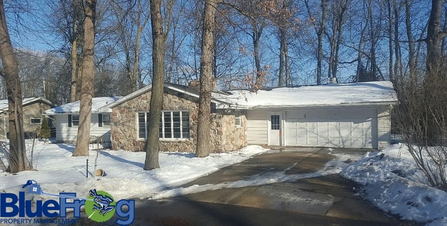 property at 2606 Southwood Dr