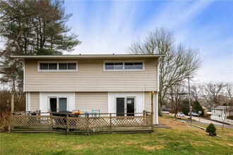 85 Wampum Rd-Unit -a in Narragansett, RI - Building Photo - Building Photo