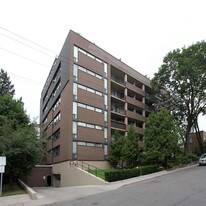 60 Montclair Ave in Toronto, ON - Building Photo