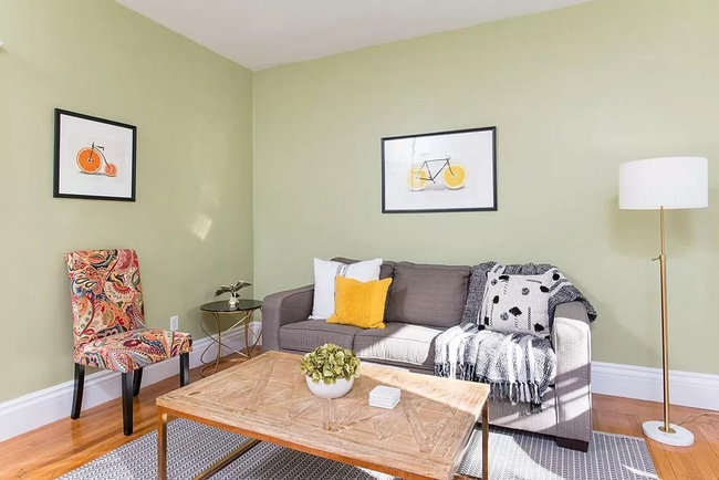 22 Euston St, Unit 3