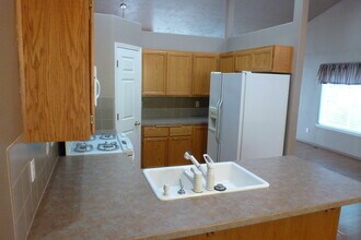 5456 Monterey Dr SE in Salem, OR - Building Photo - Building Photo