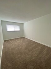 2033 Hidden Lake in Corpus Christi, TX - Foto de edificio - Building Photo