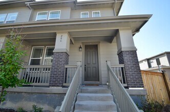 206 W Jamison Ct in Littleton, CO - Building Photo - Building Photo