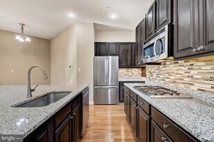 9851 Garden Ranges in Laurel, MD - Building Photo