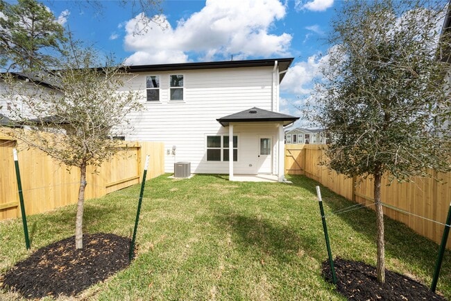 property at 1993 Longmire Villas Ct