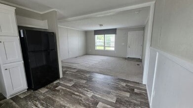 1422 Center Dr in Alden, NY - Building Photo - Building Photo