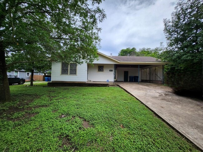 property at 913 Prescott St