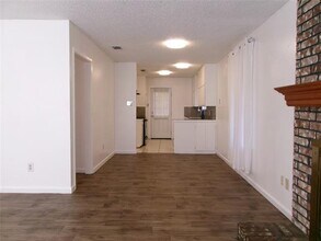 2409 Ventura Dr in Arlington, TX - Building Photo - Building Photo