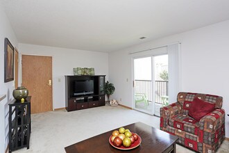 Park West in Omaha, NE - Building Photo - Interior Photo