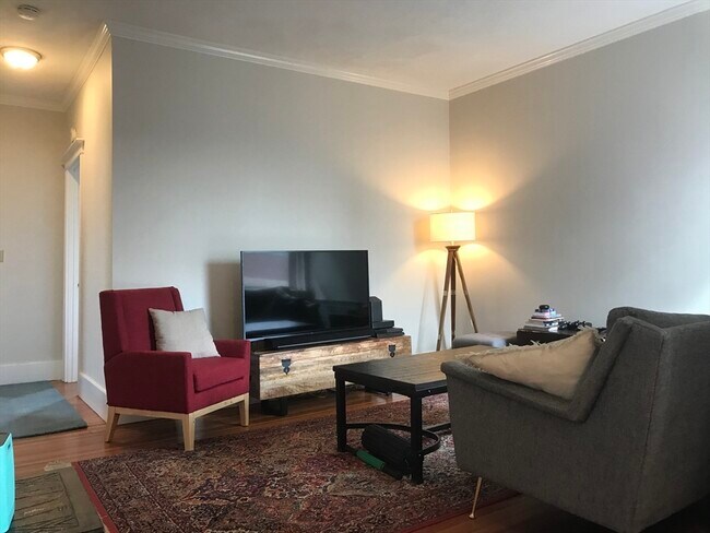 34 S Russell St, Unit 5F
