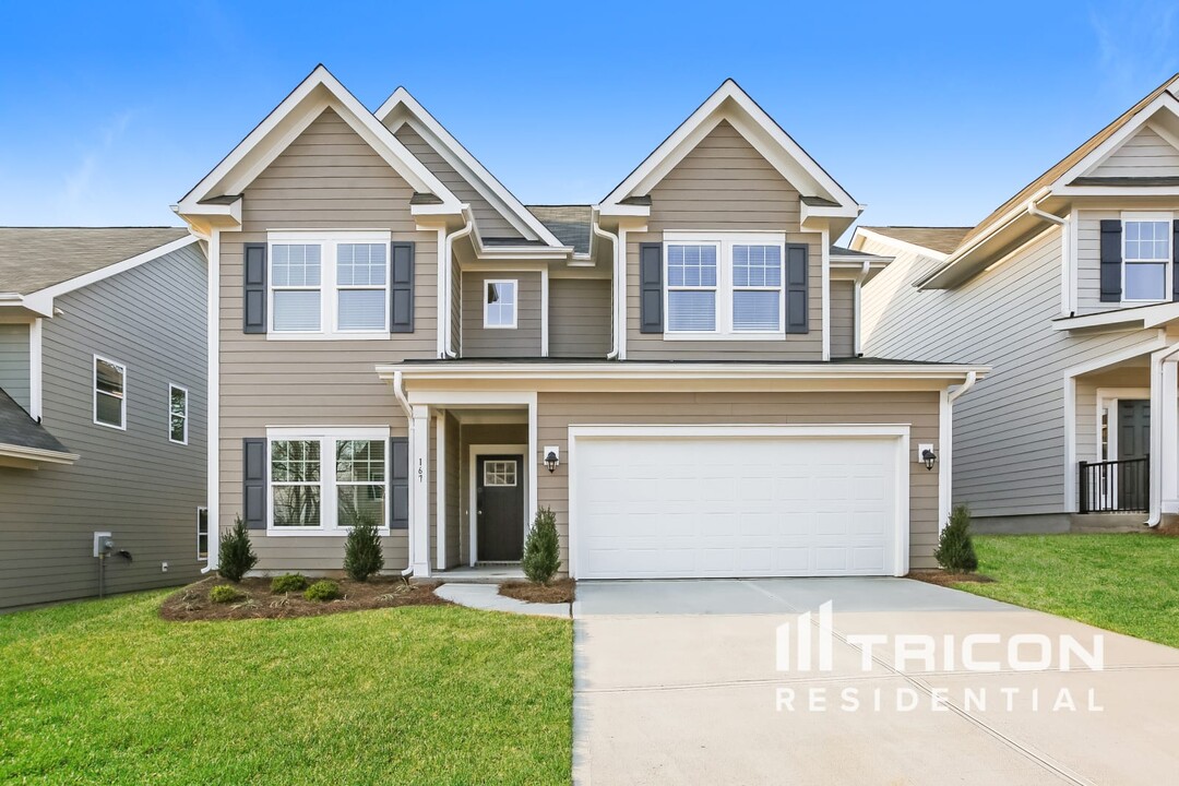 167 Queenshall Rd in Mooresville, NC - Building Photo