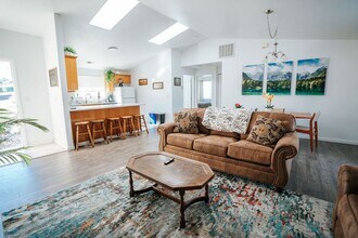 4190 Hillside Ct in Eureka, CA - Building Photo - Building Photo