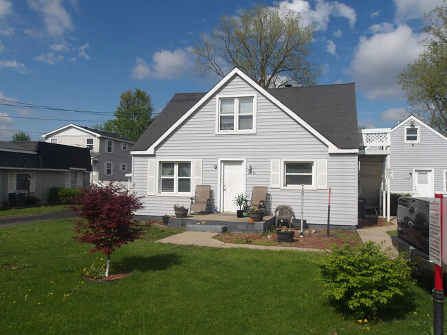 26706 W Huron River Dr, Unit 26706