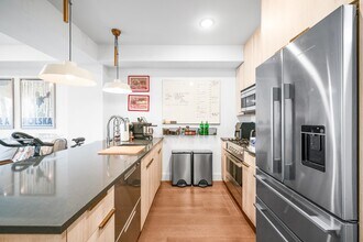 386 5th St in Jersey City, NJ - Building Photo - Building Photo