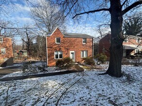 3935 Dowling Ave in Pittsburgh, PA - Building Photo - Building Photo