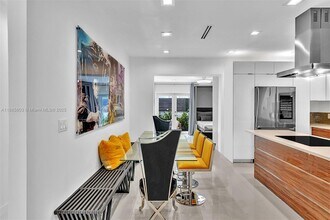 1000 10th St in Miami Beach, FL - Building Photo - Building Photo