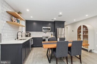 216 T St NE in Washington, DC - Building Photo