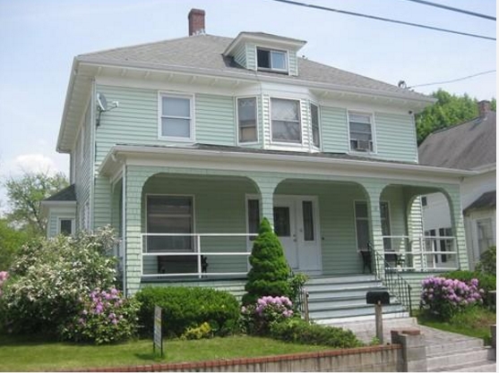 16 Tappan Ave in Attleboro, MA - Foto de edificio